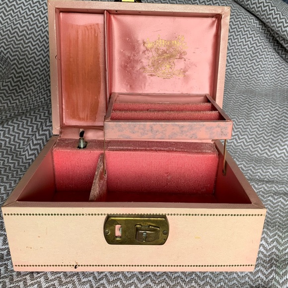 vintage ballerina child’s jewelry box